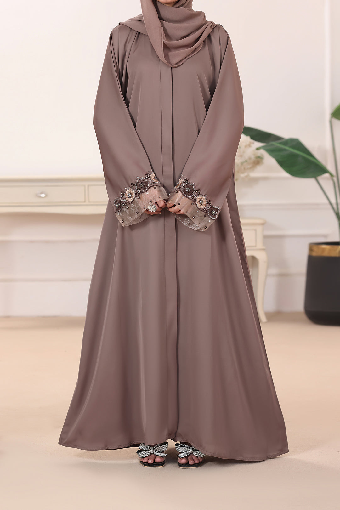 Umaima | Brown