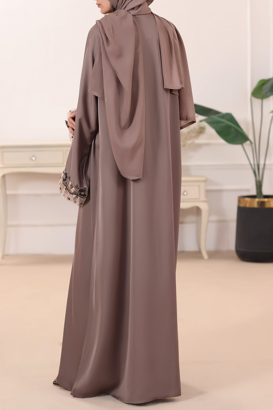 Umaima | Brown