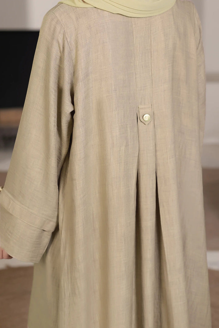Huma Khaaki