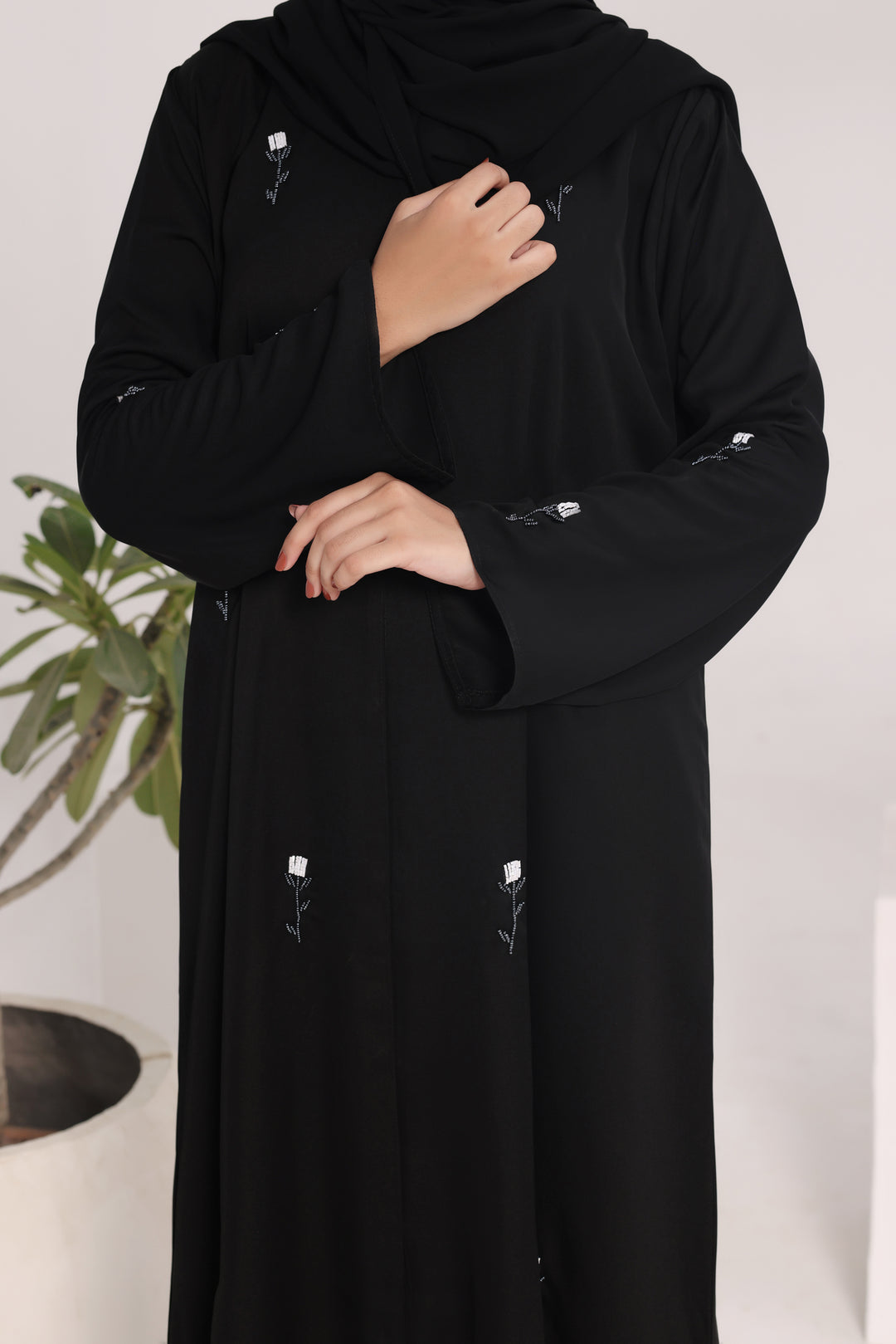 Anisa | Black