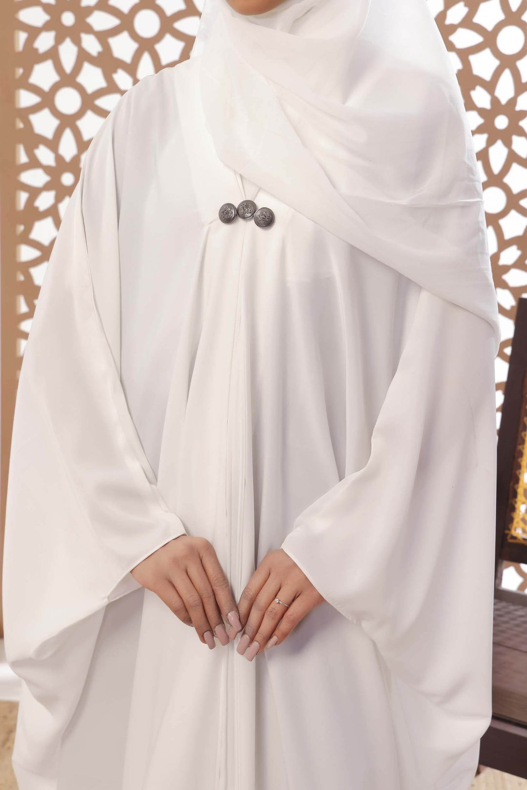 Zara | White - Al-Deebaj