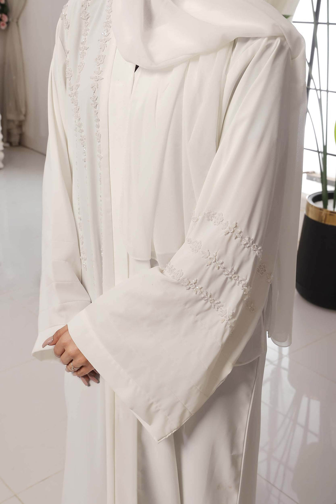 Sitara | White - Al-Deebaj