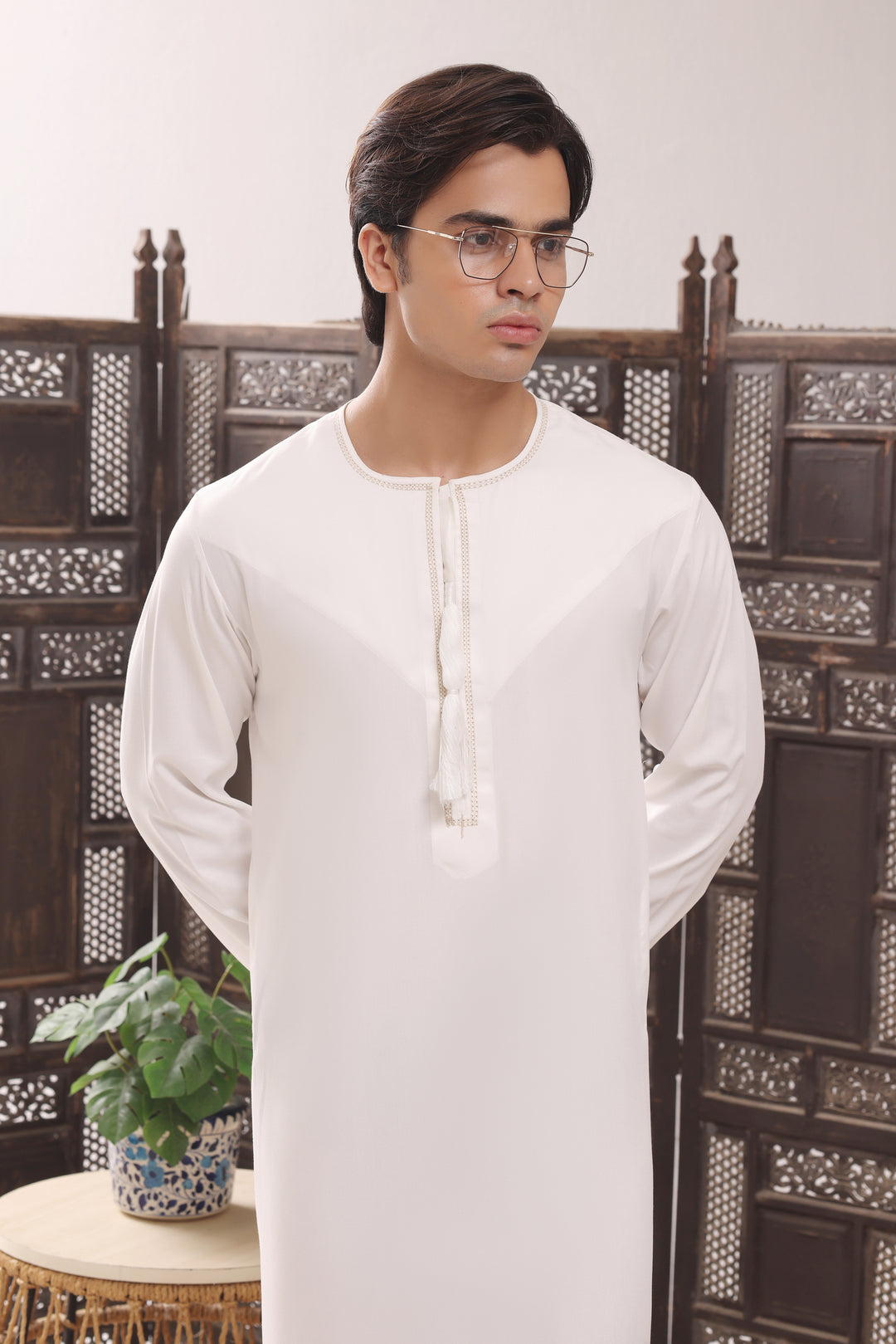 Off-White Omani Jubbah | J060