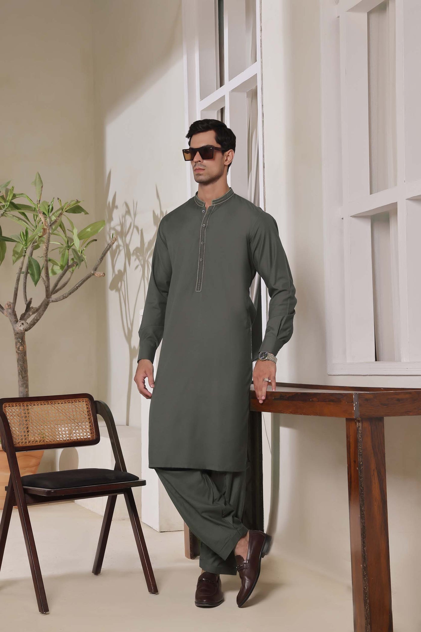 Grey Embroidery K-S | KS-162