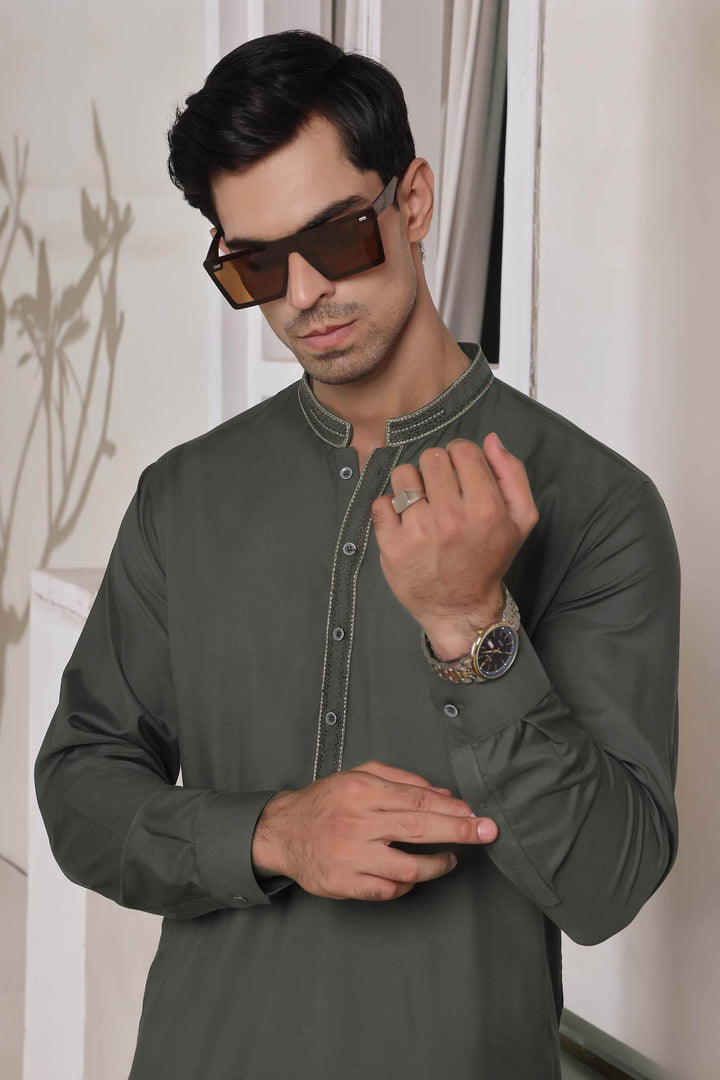 Grey Embroidery K-S | KS-162 - Al-Deebaj